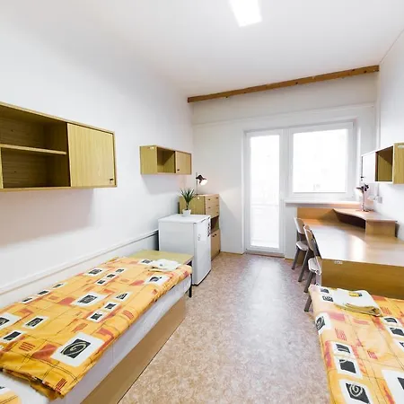 Hostel Gprooms - Listovy Koleje Brno